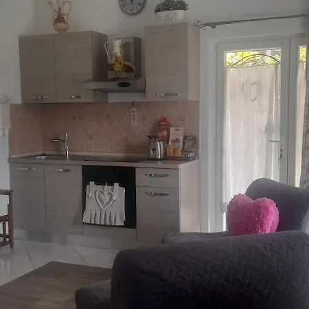 La Necussella אנה קאפרי