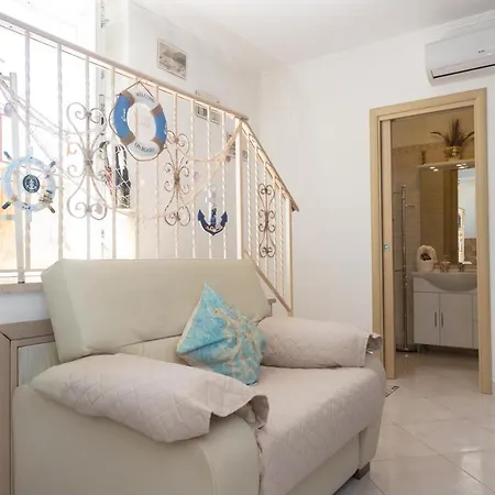 La Necussella Apartmán *